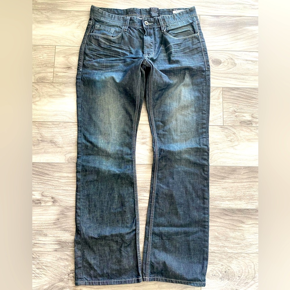 Men’s Buffalo Jeans. Size 32. Slim Boot.